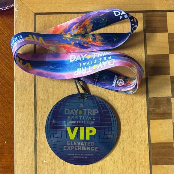 2025 Daytrip VIP Lanyard - Picture 1 of 2